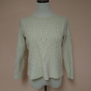White fit knit sweater